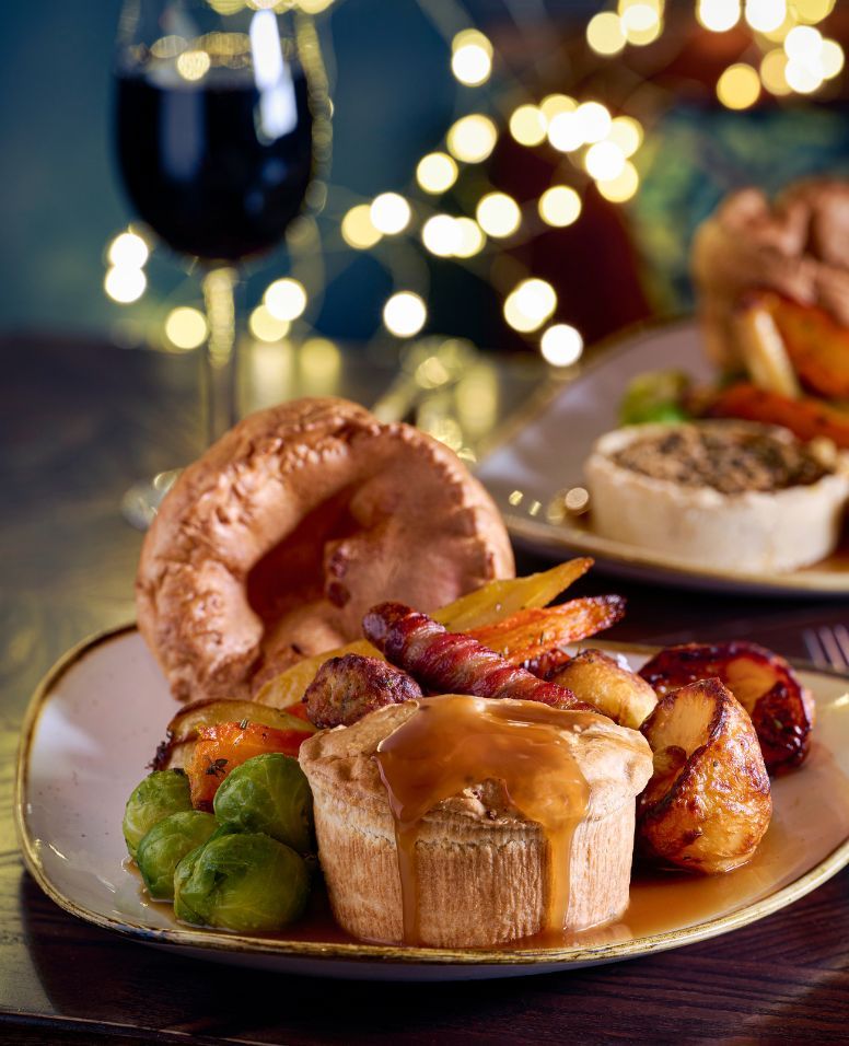 Lunch & Dinner at The Folly in Emersons Green